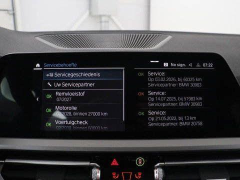 BMW 3 Serie Touring 320e Business Edition Plus | SOH 90% | Leder | Stoelverwarming | Carplay | Cruise control | Climate control | Elektrische achterklep | Park assist | PHEV