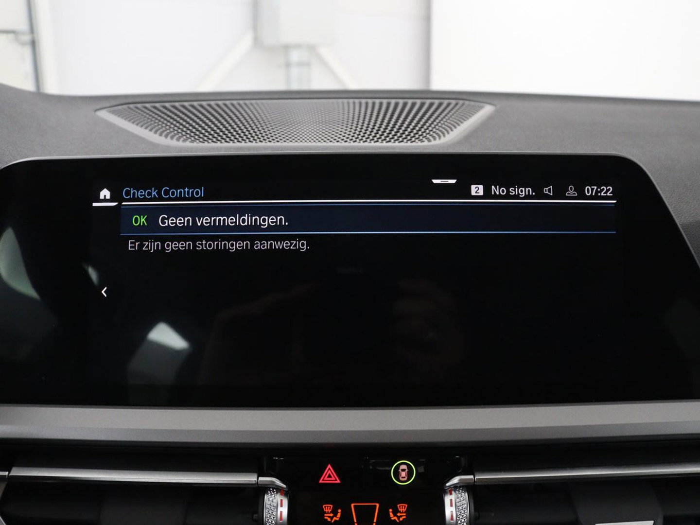 BMW 3 Serie Touring 320e Business Edition Plus | SOH 90% | Leder | Stoelverwarming | Carplay | Cruise control | Climate control | Elektrische achterklep | Park assist | PHEV