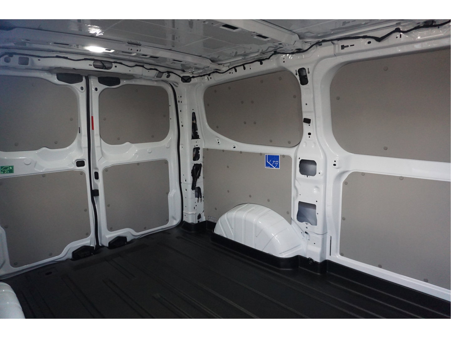 Ford E-Transit Custom 320S 218PK 71KWH Trend AUT BPM VRIJ!! Apple CP / Android A, LED, 2300KG Trekgewicht NR. EC02