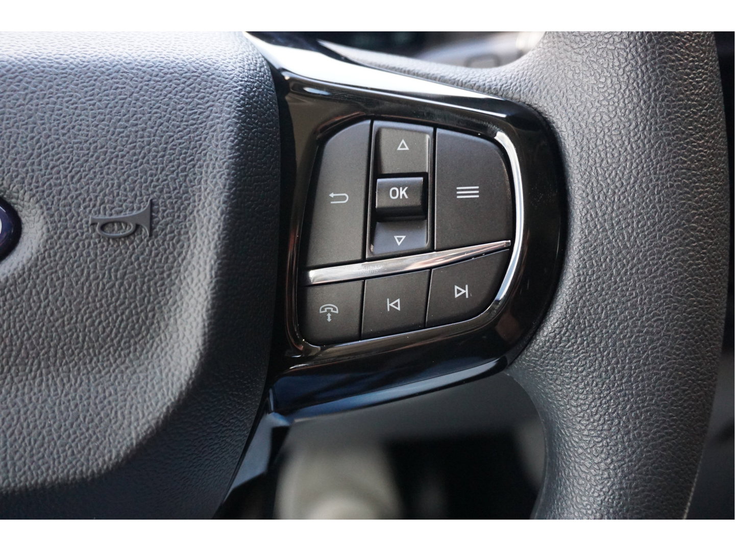 Ford E-Transit Custom 320L 218PK 71KWH Trend AUT BPM VRIJ!! Apple CP / Android A, LED, 2300KG Trekgewicht NR. EC01