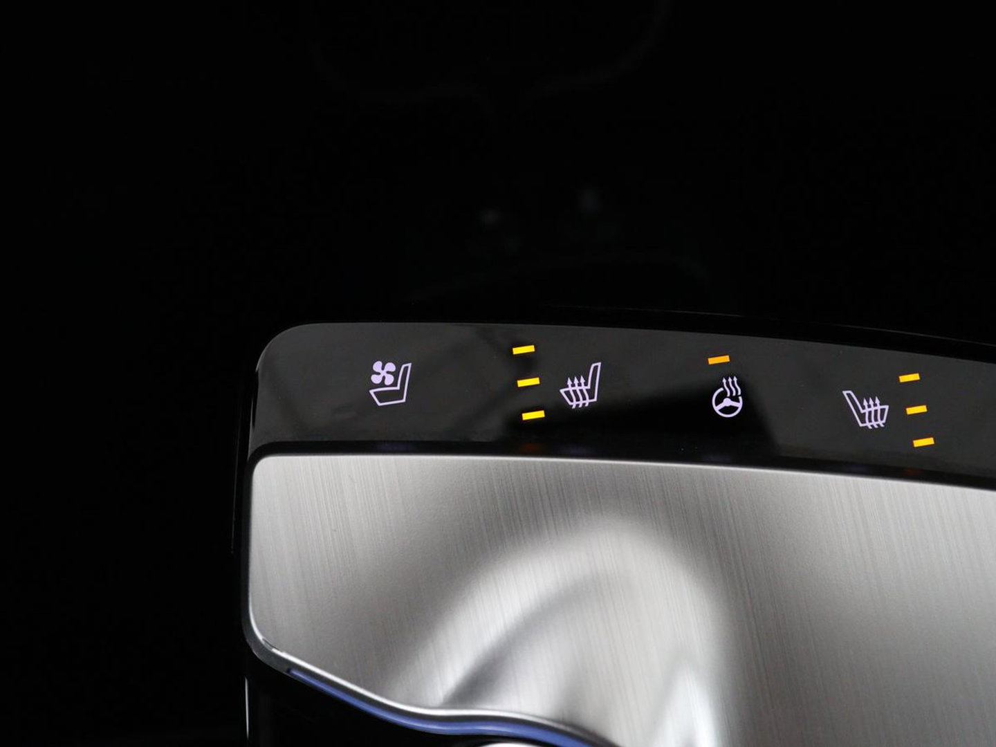 Kia Ev6 Plus 77.4 kWh Navi | Virtual Display | SOH 95.1% | Leder | Elec. Stoelen | Stoelverwarming | Stoelventilatie | Cruise Control | Camera | Carplay | DAB+