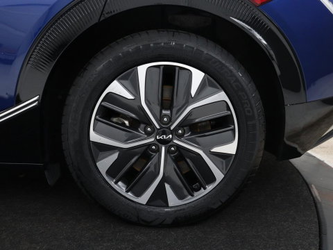 Kia Ev6 Plus 77.4 kWh Navi | Virtual Display | SOH 95.1% | Leder | Elec. Stoelen | Stoelverwarming | Stoelventilatie | Cruise Control | Camera | Carplay | DAB+