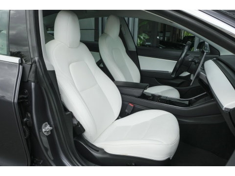 Tesla Model 3 Long Range 351pk AWD 75 kWh *BTW* *SOH 85%* Panoramadak 19" LMV Sport Autopilot