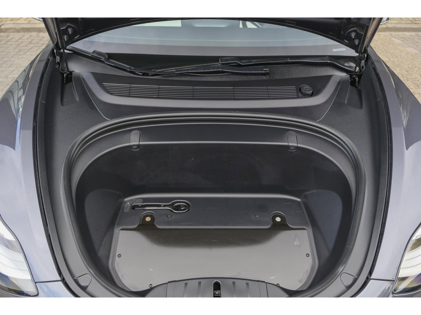 Tesla Model 3 Long Range 351pk AWD 75 kWh *BTW* *SOH 85%* Panoramadak 19" LMV Sport Autopilot