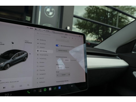 Tesla Model 3 Long Range 351pk AWD 75 kWh *BTW* *SOH 85%* Panoramadak 19" LMV Sport Autopilot