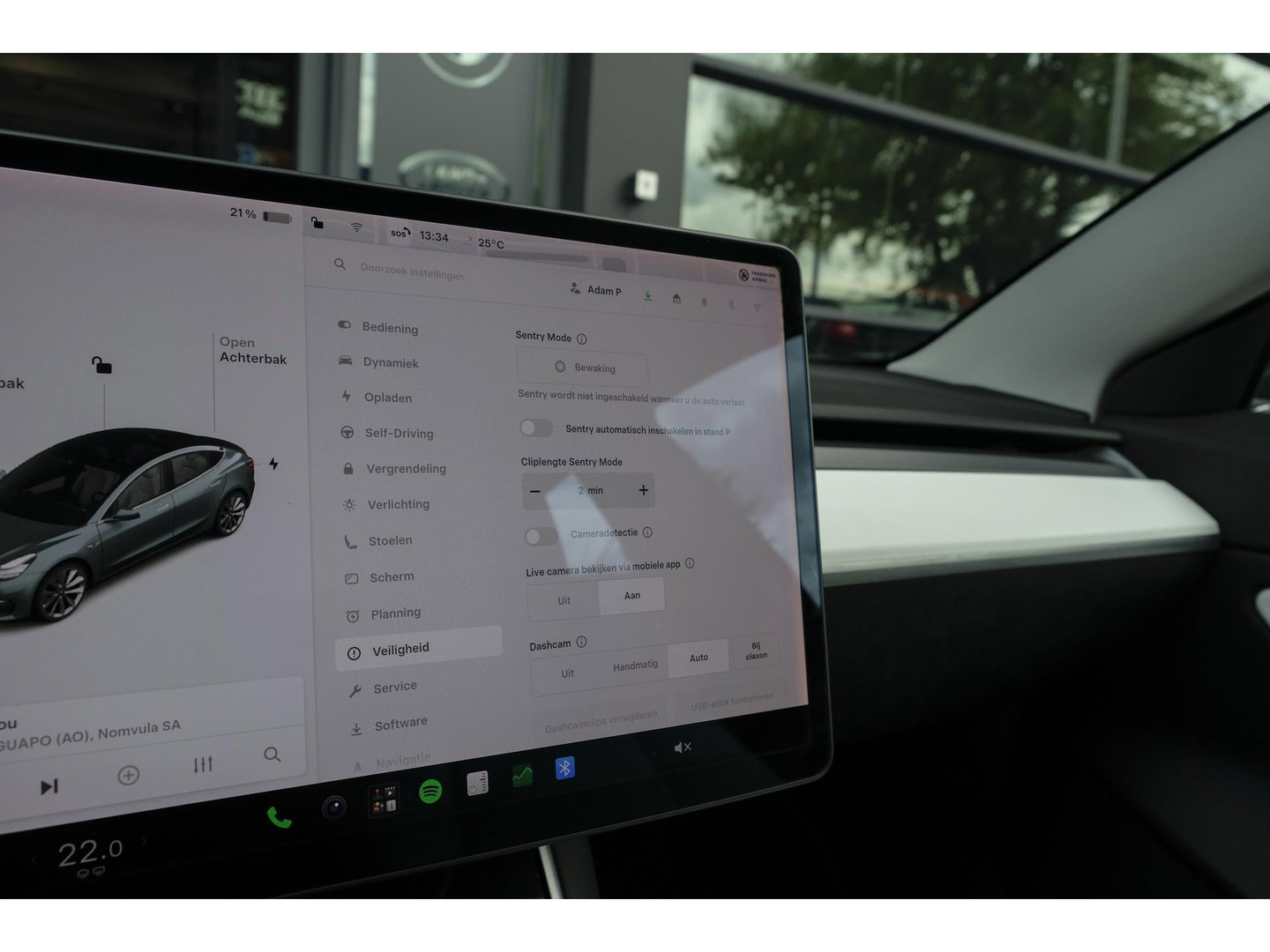 Tesla Model 3 Long Range 351pk AWD 75 kWh *BTW* *SOH 85%* Panoramadak 19" LMV Sport Autopilot