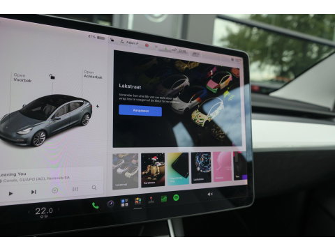 Tesla Model 3 Long Range 351pk AWD 75 kWh *BTW* *SOH 85%* Panoramadak 19" LMV Sport Autopilot