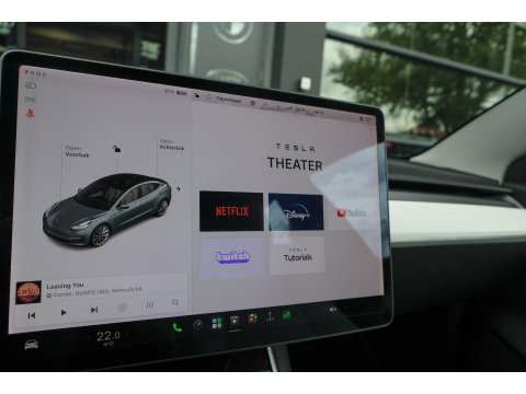 Tesla Model 3 Long Range 351pk AWD 75 kWh *BTW* *SOH 85%* Panoramadak 19" LMV Sport Autopilot
