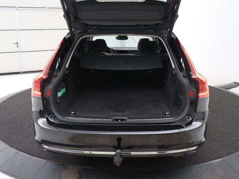 Volvo V90 2.0 T8 Plug-in hybrid AWD Plus Bright | SOH 97,1 | Panoramadak | Leder | Memory | Harman/Kardon | Stuur/stoel verwarming | Achterbank verwarming | Carplay | Cruise control | 360 Camera | Park assist | Trekhaak