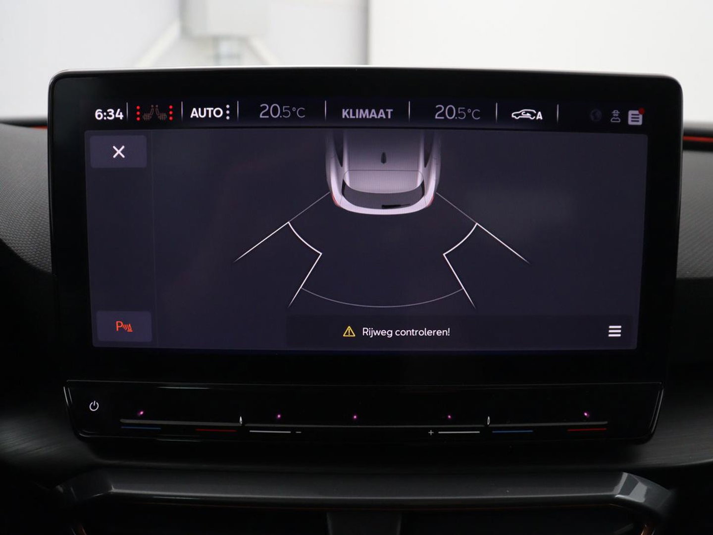 CUPRA Leon 1.5 eTSI Business Edition | Half leder | Stuur/stoel verwarming | Adaptive cruise | Lane assist | Carplay | Sfeerverlichting | Virtueel dashboard | Park assist | Climate control