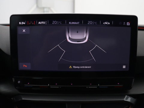 CUPRA Leon 1.5 eTSI Business Edition | Half leder | Stuur/stoel verwarming | Adaptive cruise | Lane assist | Carplay | Sfeerverlichting | Virtueel dashboard | Park assist | Climate control