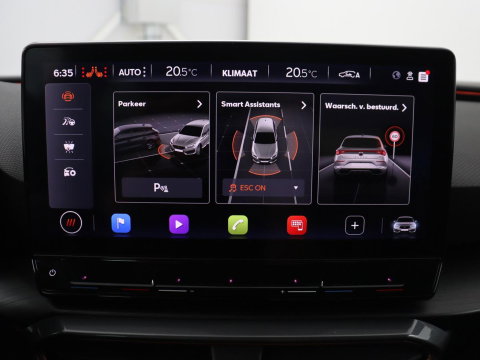 CUPRA Leon 1.5 eTSI Business Edition | Half leder | Stuur/stoel verwarming | Adaptive cruise | Lane assist | Carplay | Sfeerverlichting | Virtueel dashboard | Park assist | Climate control