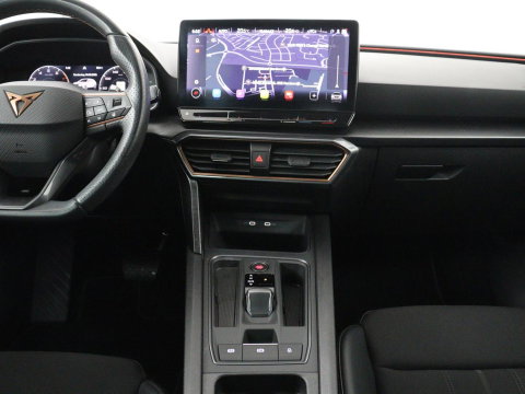 CUPRA Leon 1.5 eTSI Business Edition | Half leder | Stuur/stoel verwarming | Adaptive cruise | Lane assist | Carplay | Sfeerverlichting | Virtueel dashboard | Park assist | Climate control
