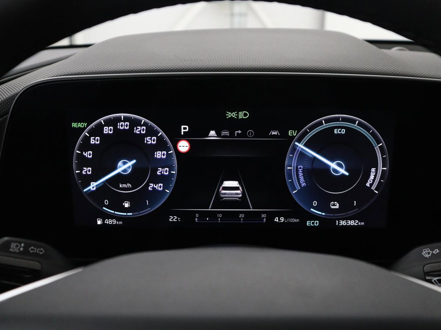 Kia Niro 1.6 GDi Hybrid DynamicPlusLine | Panoramadak | Leder | Stuur/stoelverwarming | Head-up | Adaptive cruise | Lane assist | Carplay | Camera | Park assist | Climate control | Trekhaak