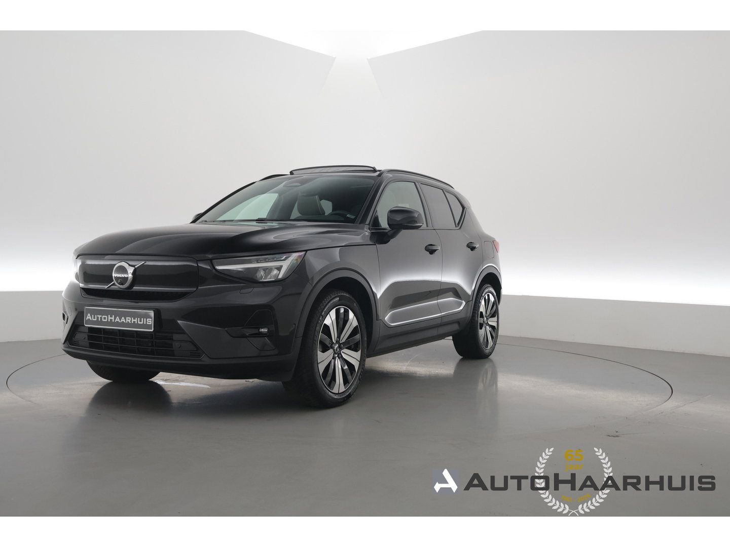 Volvo XC40 Single Motor Ultimate 70 kWh | RIJKLAAR!! | Pano | Adapt. Cruise | 360cam | Harman Kardon | Stoel- Stuurverw. | Memory