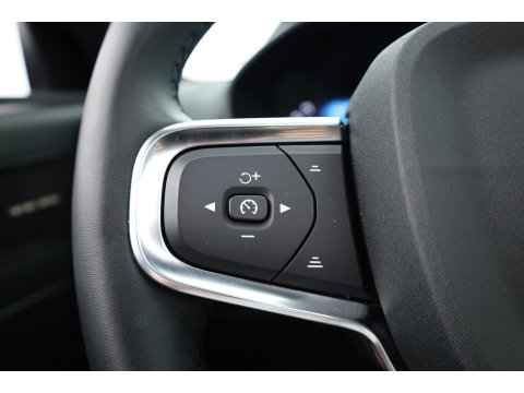 Volvo XC40 Single Motor Ultimate 70 kWh | RIJKLAAR!! | Pano | Adapt. Cruise | 360cam | Harman Kardon | Stoel- Stuurverw. | Memory