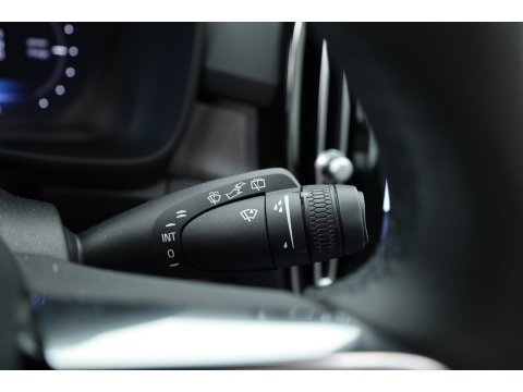 Volvo XC40 Single Motor Ultimate 70 kWh | RIJKLAAR!! | Pano | Adapt. Cruise | 360cam | Harman Kardon | Stoel- Stuurverw. | Memory
