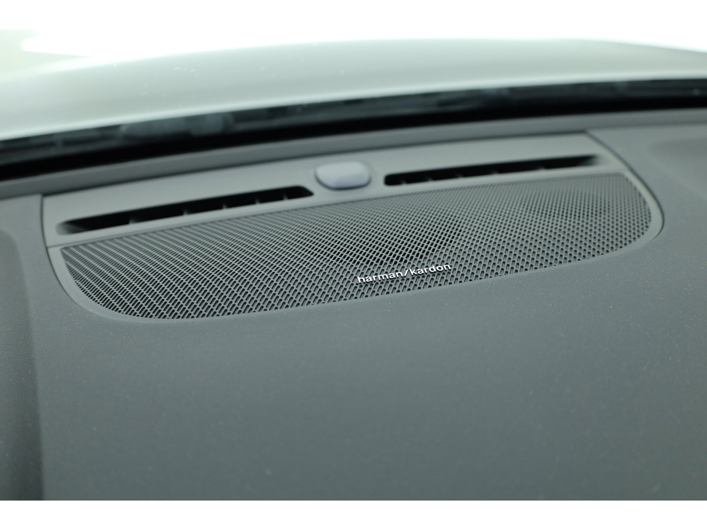 Volvo XC40 Single Motor Ultimate 70 kWh | RIJKLAAR!! | Pano | Adapt. Cruise | 360cam | Harman Kardon | Stoel- Stuurverw. | Memory