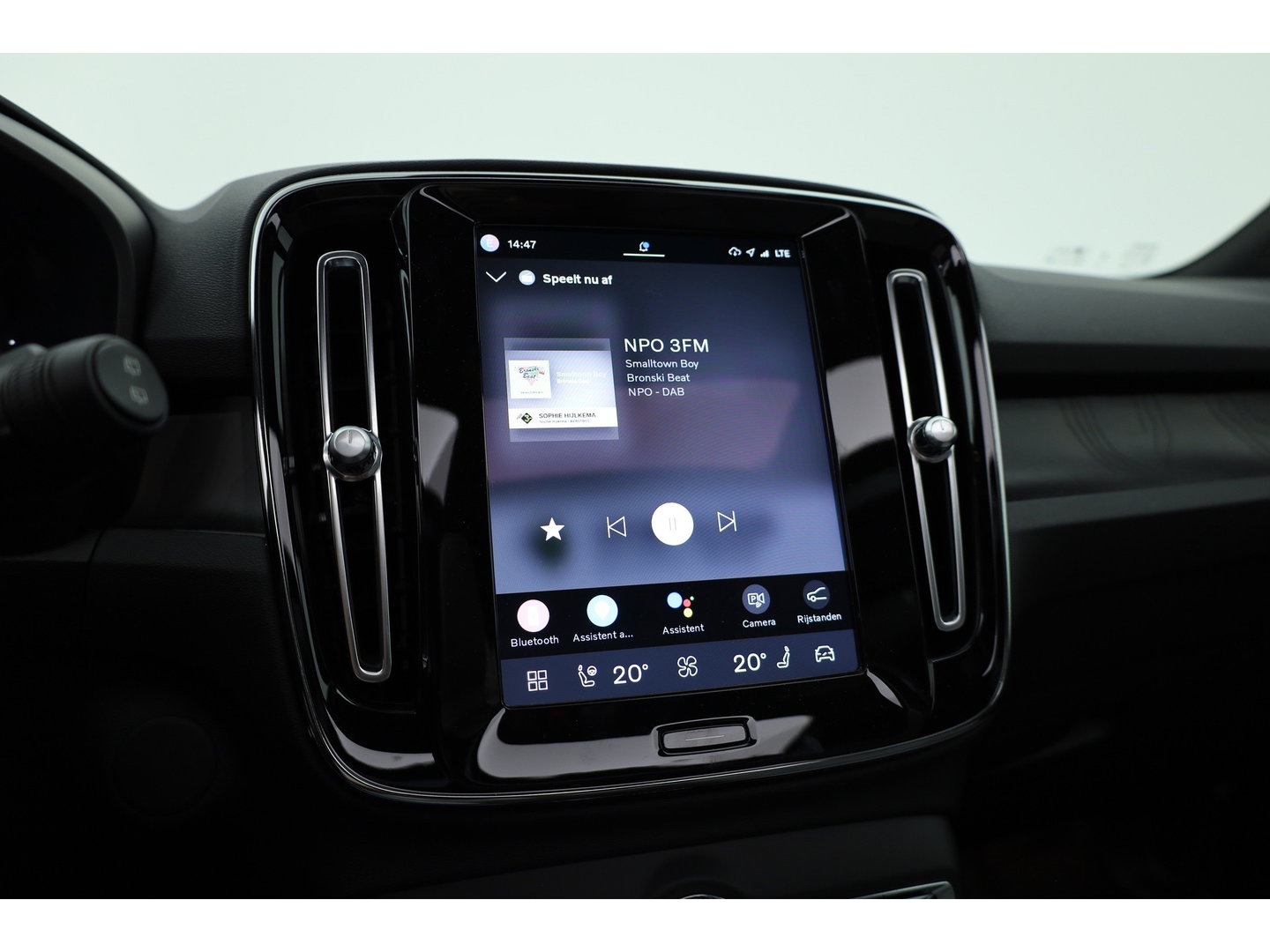 Volvo XC40 Single Motor Ultimate 70 kWh | RIJKLAAR!! | Pano | Adapt. Cruise | 360cam | Harman Kardon | Stoel- Stuurverw. | Memory