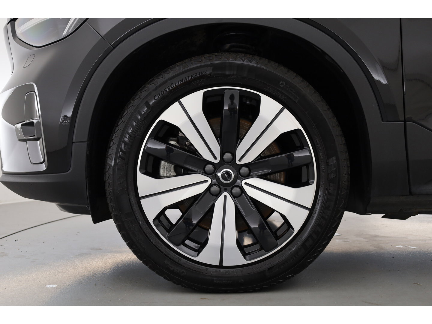 Volvo XC40 Single Motor Ultimate 70 kWh | RIJKLAAR!! | Pano | Adapt. Cruise | 360cam | Harman Kardon | Stoel- Stuurverw. | Memory