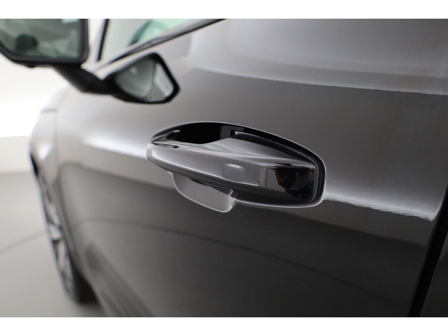Volvo XC40 Single Motor Ultimate 70 kWh | RIJKLAAR!! | Pano | Adapt. Cruise | 360cam | Harman Kardon | Stoel- Stuurverw. | Memory
