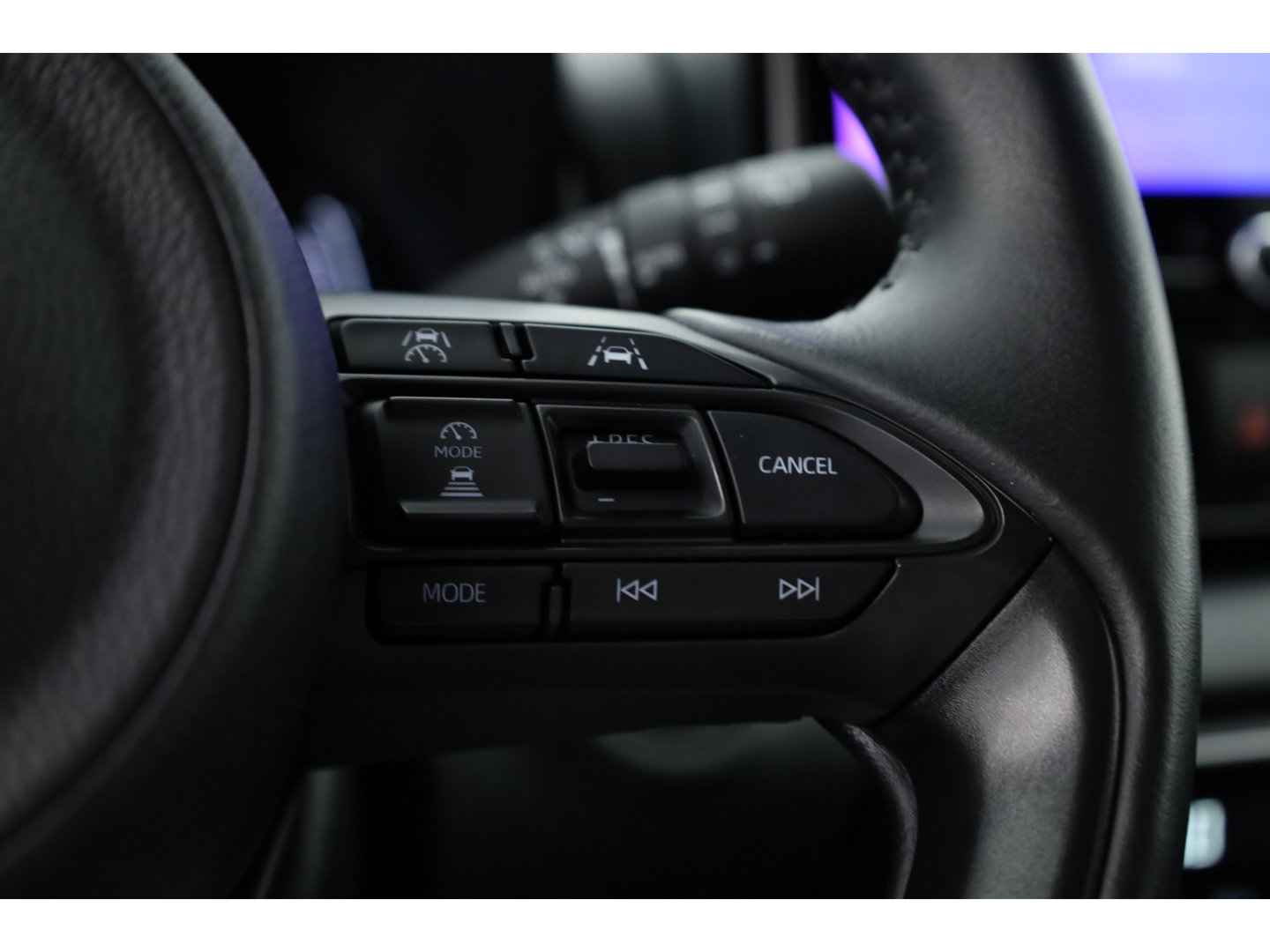 Toyota Yaris 1.5 Hybrid 115 First Edition | winterset | Afn. Trekhaak | Apple CarPlay | Adapt. Cruise | Camera |