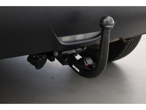 Toyota Yaris 1.5 Hybrid 115 First Edition | winterset | Afn. Trekhaak | Apple CarPlay | Adapt. Cruise | Camera |