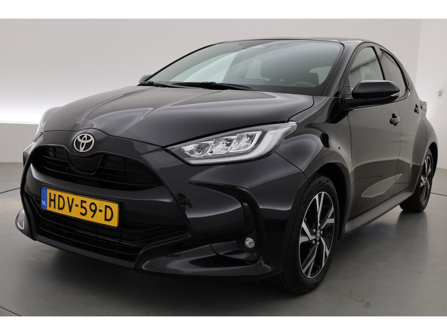 Toyota Yaris 1.5 Hybrid 115 First Edition | winterset | Afn. Trekhaak | Apple CarPlay | Adapt. Cruise | Camera |