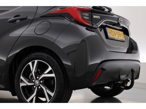 Toyota Yaris 1.5 Hybrid 115 First Edition | winterset | Afn. Trekhaak | Apple CarPlay | Adapt. Cruise | Camera |