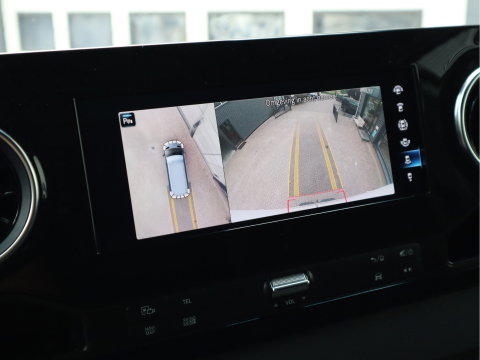 Mercedes-Benz Sprinter 319 CDI 3.0 V6 Automaat Euro 6 - L2H2 - A tot Z Dealer onderhouden - LED - Trekhaak