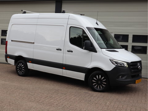Mercedes-Benz Sprinter 319 CDI 3.0 V6 Automaat Euro 6 - L2H2 - A tot Z Dealer onderhouden - LED - Trekhaak