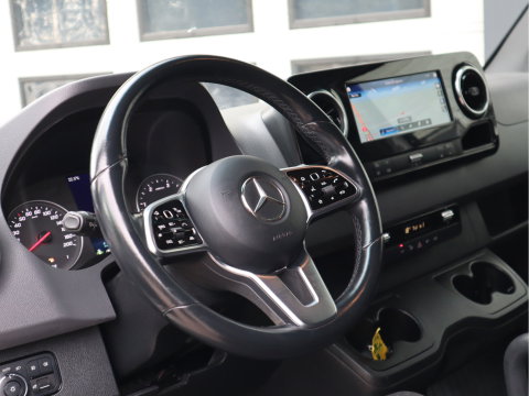 Mercedes-Benz Sprinter 319 CDI 3.0 V6 Automaat Euro 6 - L2H2 - A tot Z Dealer onderhouden - LED - Trekhaak