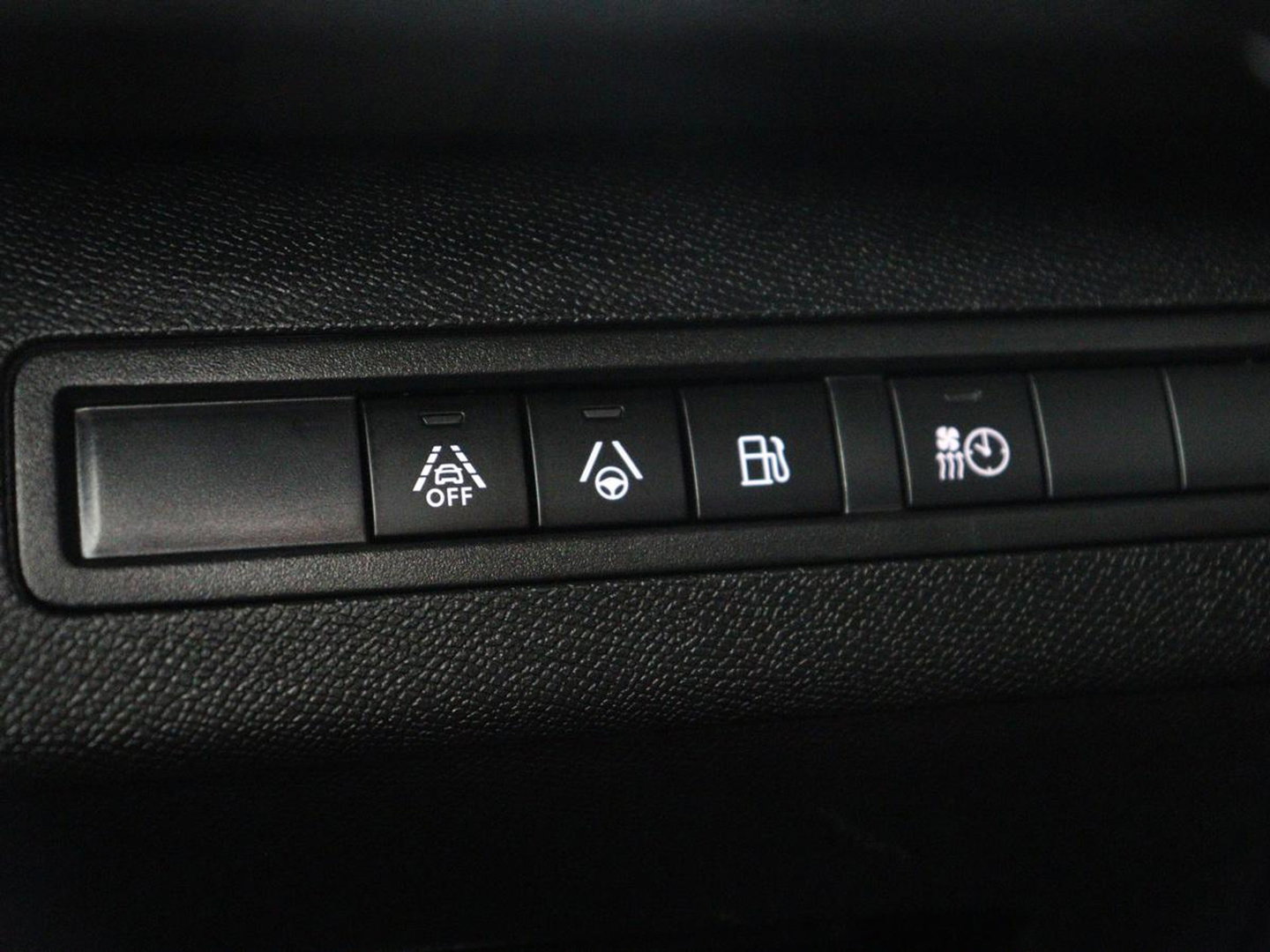 Peugeot 3008 1.6 HYbrid4 300 GT Pack Business | SOH 94,8% | Panoramadak | Leder/alcantara | Stoelverwarming | Adaptive cruise | Lane assist | Sfeerverlichting | Carplay | Focal sound | Camera | Park assist | Elektrische achterklep