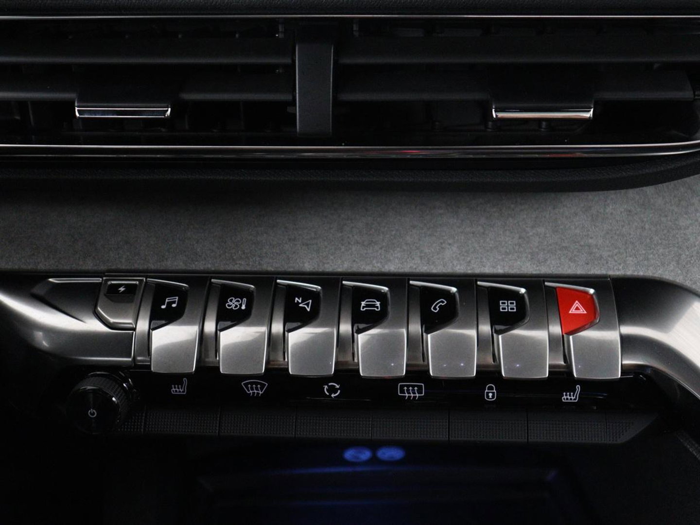 Peugeot 3008 1.6 HYbrid4 300 GT Pack Business | SOH 94,8% | Panoramadak | Leder/alcantara | Stoelverwarming | Adaptive cruise | Lane assist | Sfeerverlichting | Carplay | Focal sound | Camera | Park assist | Elektrische achterklep