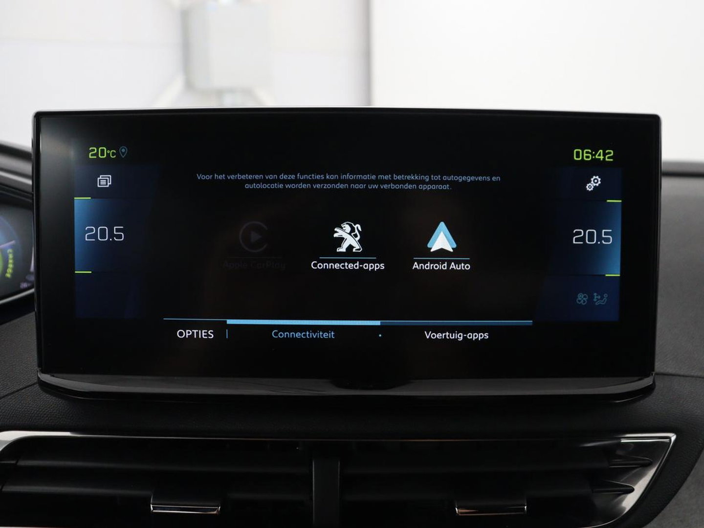 Peugeot 3008 1.6 HYbrid4 300 GT Pack Business | SOH 94,8% | Panoramadak | Leder/alcantara | Stoelverwarming | Adaptive cruise | Lane assist | Sfeerverlichting | Carplay | Focal sound | Camera | Park assist | Elektrische achterklep