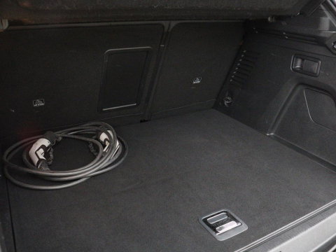 Peugeot 3008 1.6 HYbrid4 300 GT Pack Business | SOH 94,8% | Panoramadak | Leder/alcantara | Stoelverwarming | Adaptive cruise | Lane assist | Sfeerverlichting | Carplay | Focal sound | Camera | Park assist | Elektrische achterklep