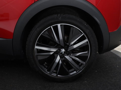 Peugeot 3008 1.6 HYbrid4 300 GT Pack Business | SOH 94,8% | Panoramadak | Leder/alcantara | Stoelverwarming | Adaptive cruise | Lane assist | Sfeerverlichting | Carplay | Focal sound | Camera | Park assist | Elektrische achterklep