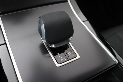 Land Rover Range Rover Evoque P270e PHEV Dynamic SE | Schuif/kanteldak | Black Pack | Cold Climate Pack | Meridian | 360 Camera | 20 Inch