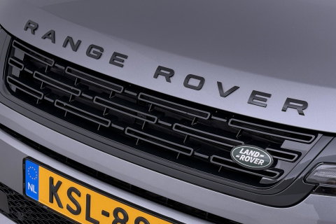 Land Rover Range Rover Evoque P270e PHEV Dynamic SE | Schuif/kanteldak | Black Pack | Cold Climate Pack | Meridian | 360 Camera | 20 Inch