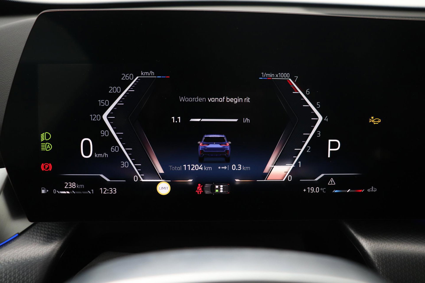 BMW X1 sDrive18i | M-Sport | Stoelverwarming | Camera | Apple Carplay | 18 Inch | Keyless
