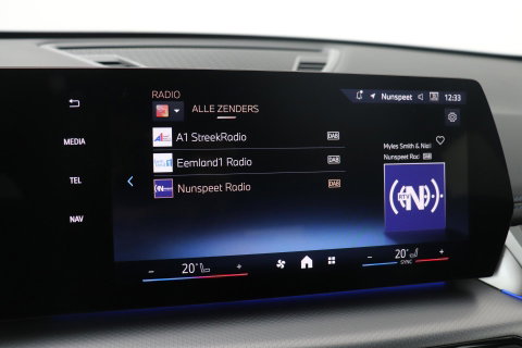 BMW X1 sDrive18i | M-Sport | Stoelverwarming | Camera | Apple Carplay | 18 Inch | Keyless