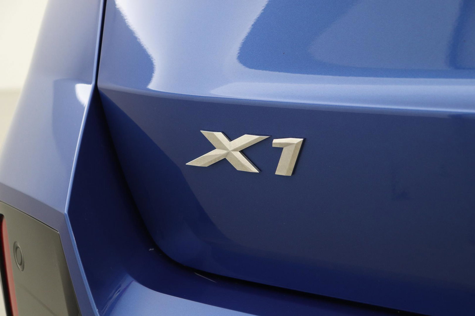 BMW X1 sDrive18i | M-Sport | Stoelverwarming | Camera | Apple Carplay | 18 Inch | Keyless