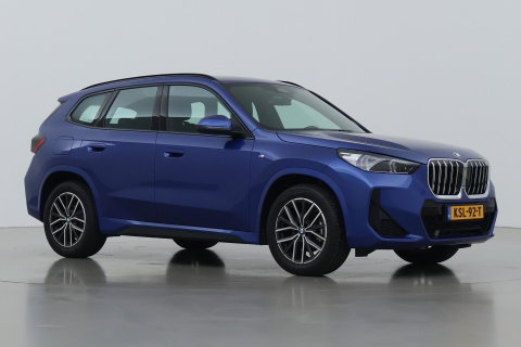 BMW X1 sDrive18i | M-Sport | Stoelverwarming | Camera | Apple Carplay | 18 Inch | Keyless