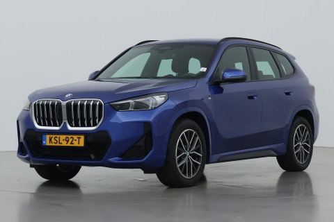 BMW X1 sDrive18i | M-Sport | Stoelverwarming | Camera | Apple Carplay | 18 Inch | Keyless