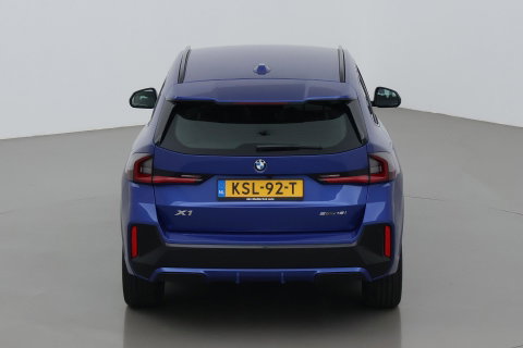 BMW X1 sDrive18i | M-Sport | Stoelverwarming | Camera | Apple Carplay | 18 Inch | Keyless