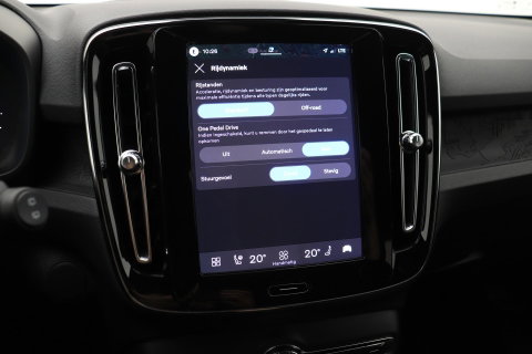 Volvo EX40 Extended Range Plus Black Edition 82 kWh | ACC | Harman/Kardon | 360° Camera | Stoel+Stuurverwarming | BLIS | 20 Inch