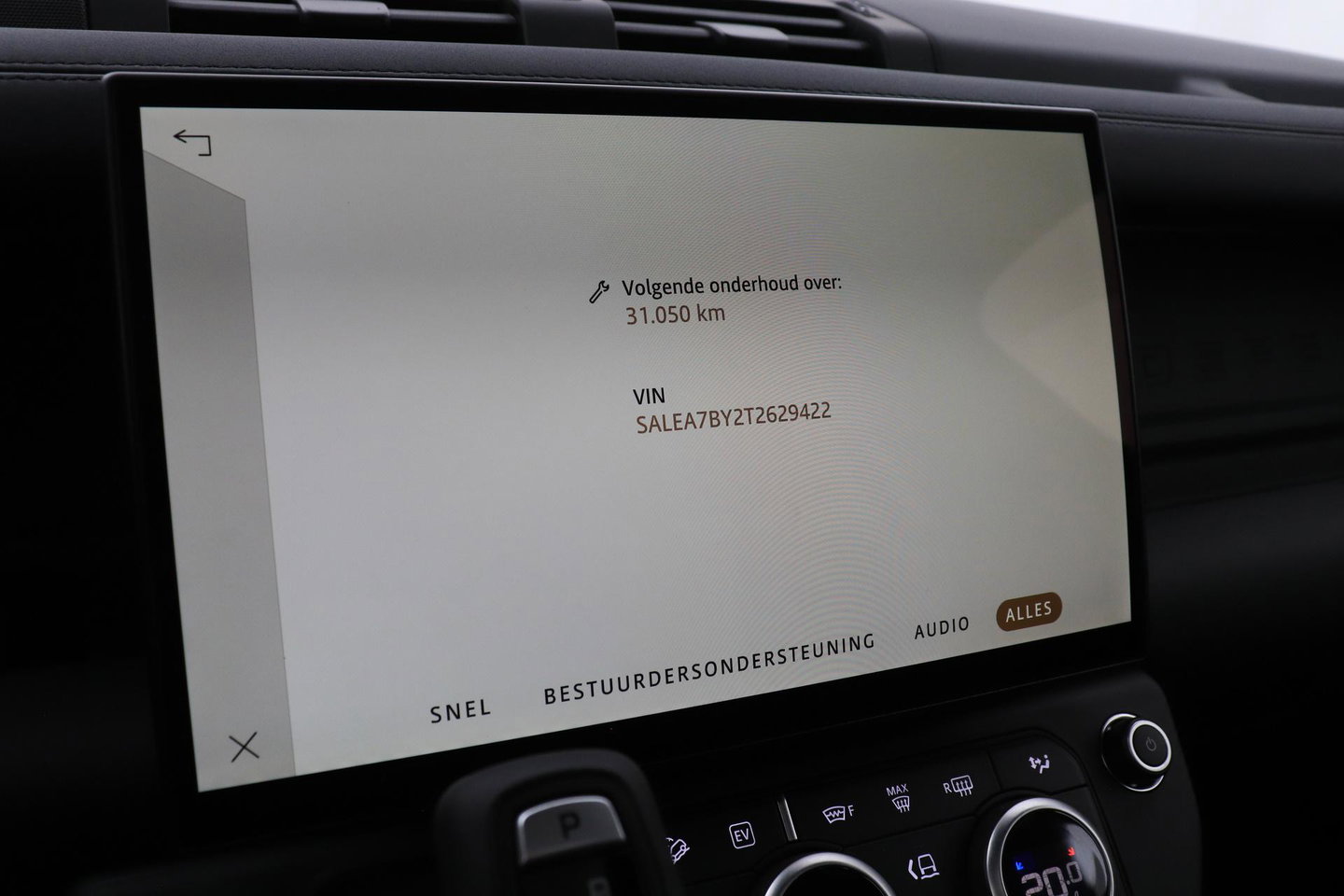 Land Rover Defender 2.0 P300e 110 X-Dynamic SE | FACELIFT | ACC | Panoramadak | ClearSight | Stoel+Stuurverwarming | Trekhaak