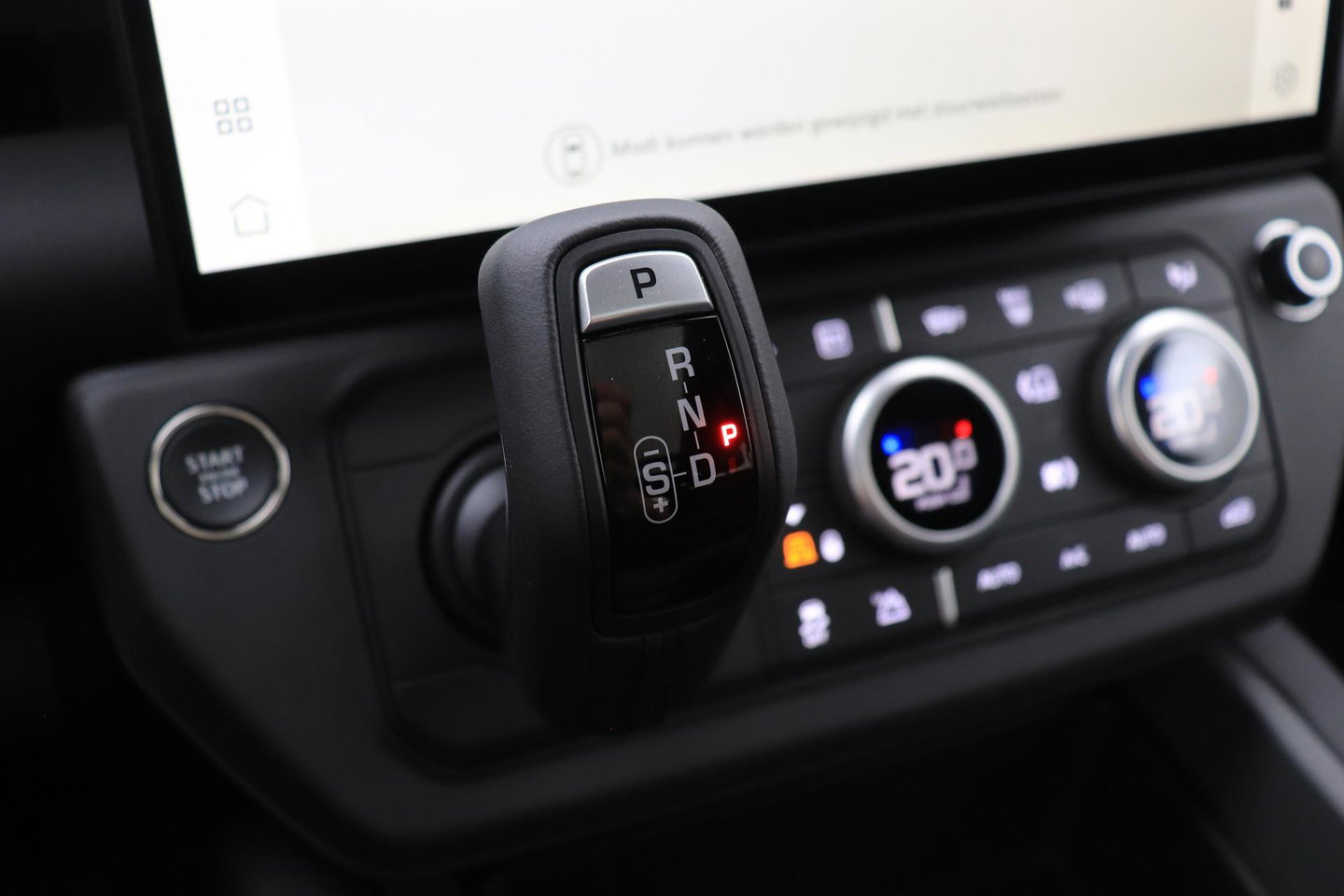 Land Rover Defender 2.0 P300e 110 X-Dynamic SE | FACELIFT | ACC | Panoramadak | ClearSight | Stoel+Stuurverwarming | Trekhaak