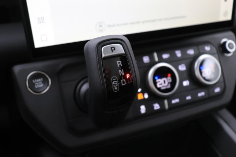 Land Rover Defender 2.0 P300e 110 X-Dynamic SE | FACELIFT | ACC | Panoramadak | ClearSight | Stoel+Stuurverwarming | Trekhaak
