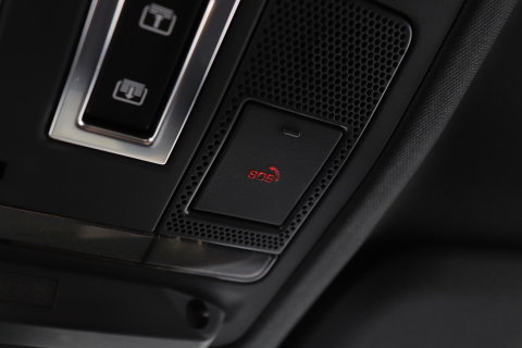 Land Rover Defender 2.0 P300e 110 X-Dynamic SE | FACELIFT | ACC | Panoramadak | ClearSight | Stoel+Stuurverwarming | Trekhaak